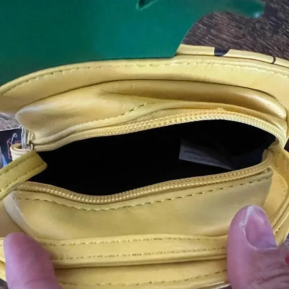 Pineapple womens crossbody bag. No Boundaries - Picture 5 of 8